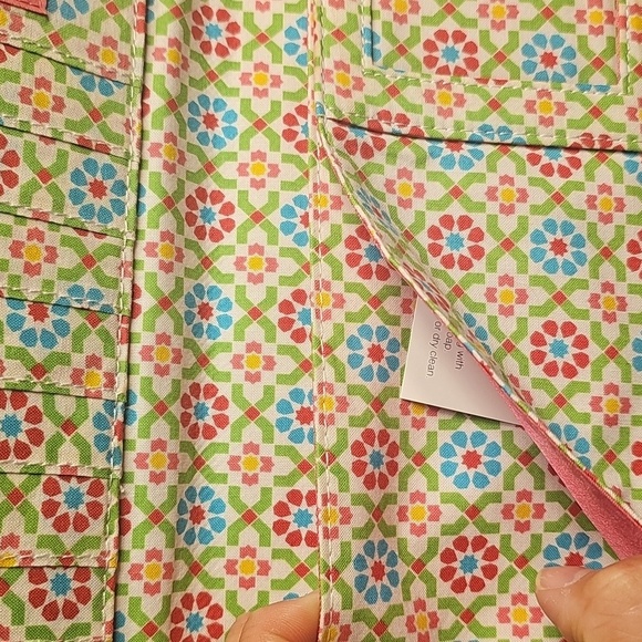 Vera Bradley Colorful Paisley Travel Organizer - Picture 7 of 7